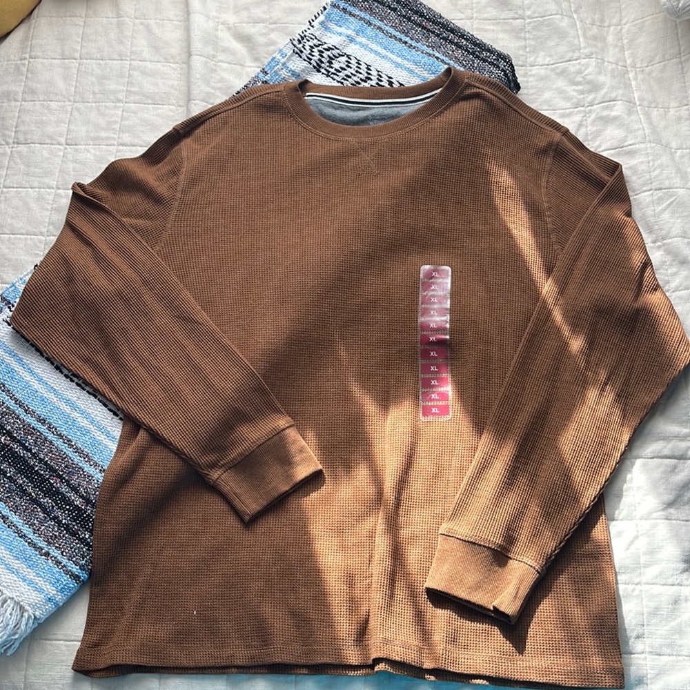 Men’s long sleeve shirt